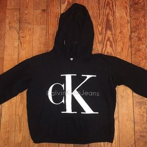 cropped hoodie